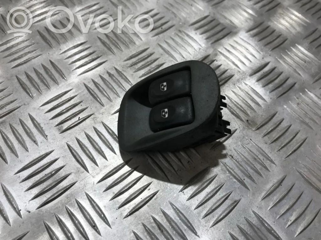 Renault Megane I Schalter el. Fensterheber