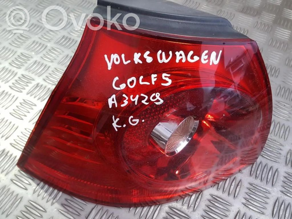 Volkswagen Golf V Luci posteriori