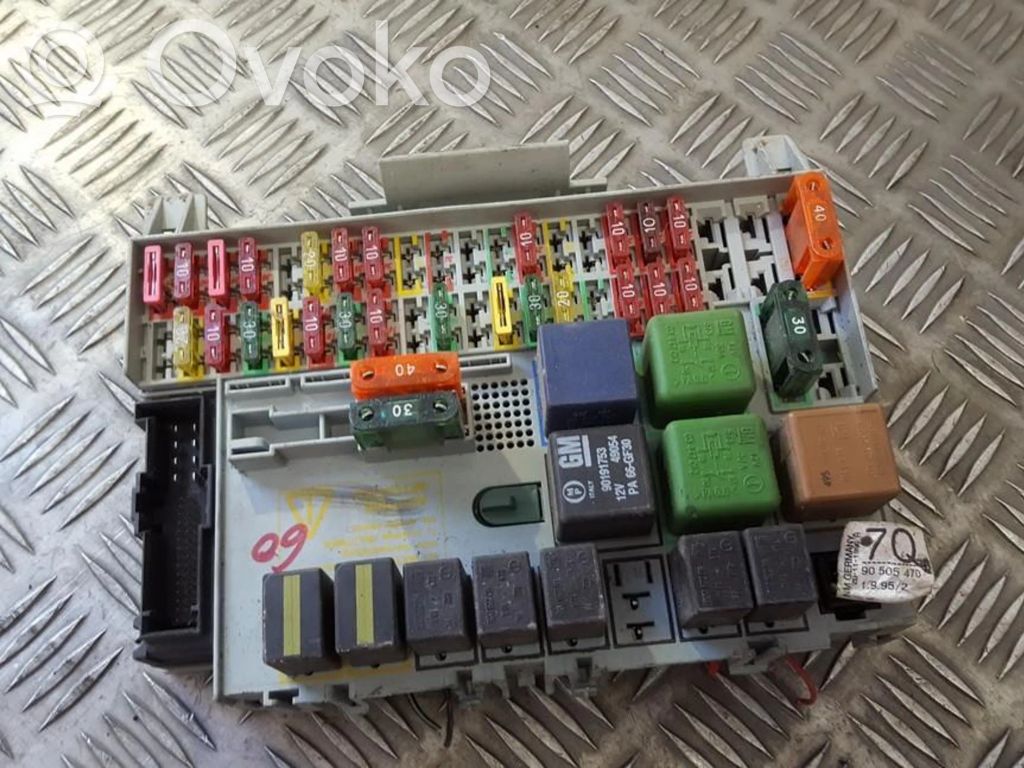 Opel Vectra B Set scatola dei fusibili 