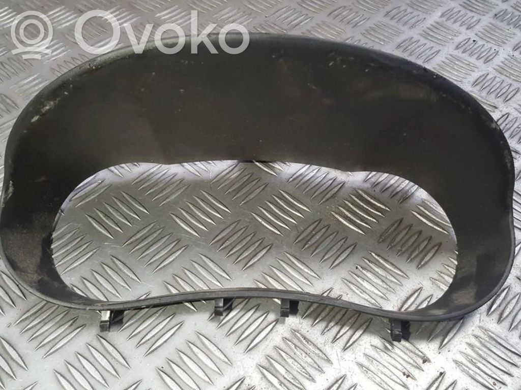 Renault Clio III Moldura del panel 