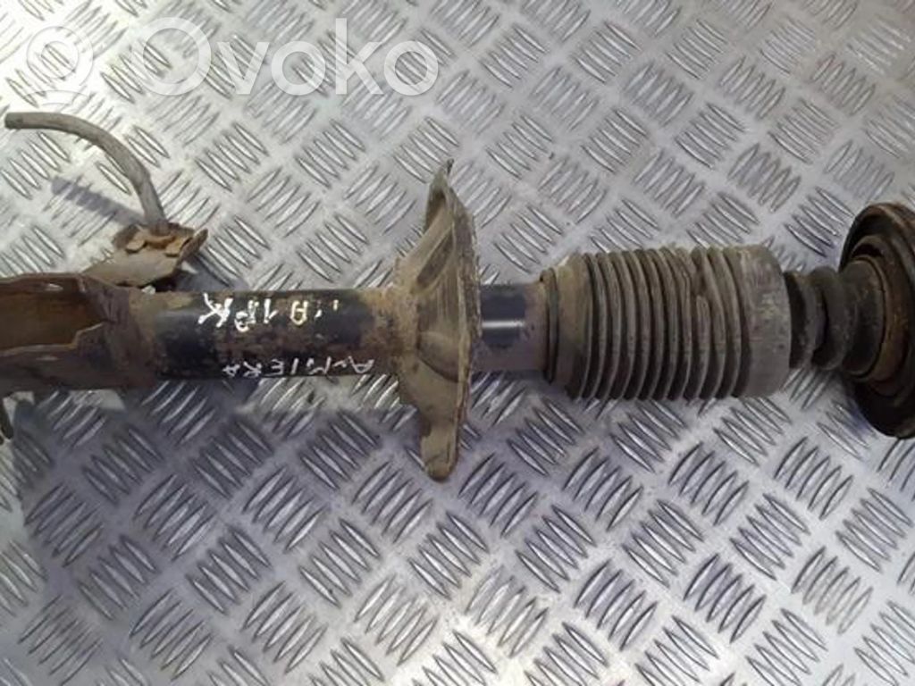 Nissan Almera N16 Amortisseur avant 