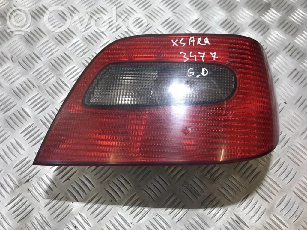 Lampa tylna