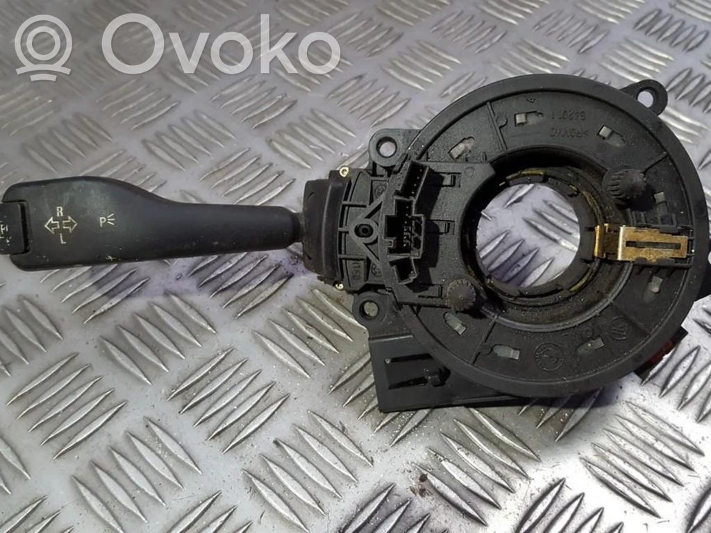 Suuntavilkun vipu   8363668K,0110401025,0110401025,8363668K