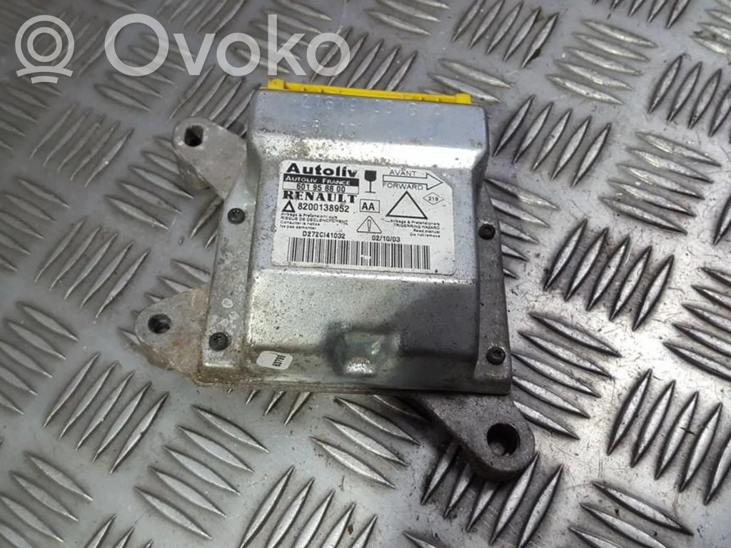 Centralina/modulo airbag   8200138952,601958800,601958800,8200138952