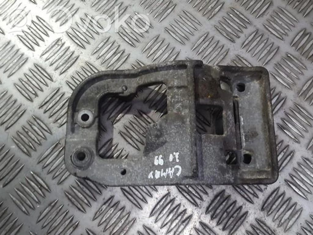 Engine mounting bracket   3981,3981