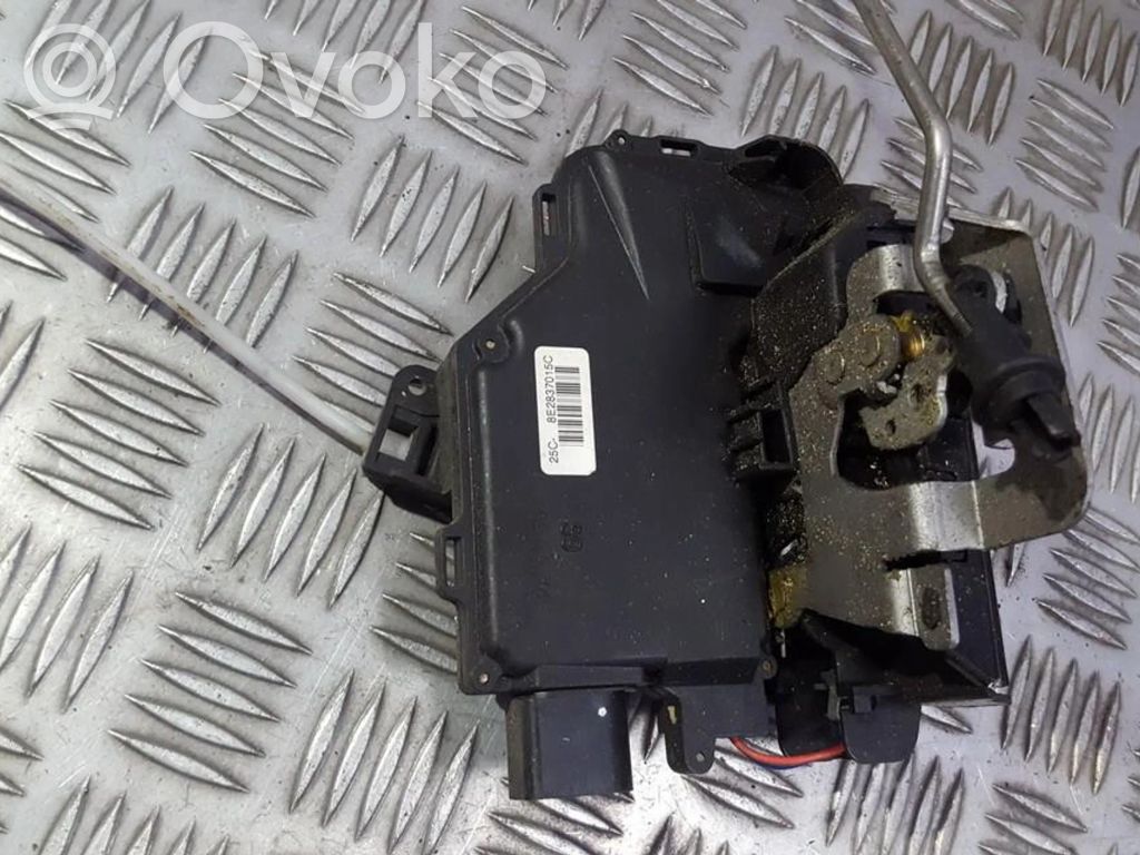 Audi A4 S4 B6 8E 8H Zamek drzwi przednich 