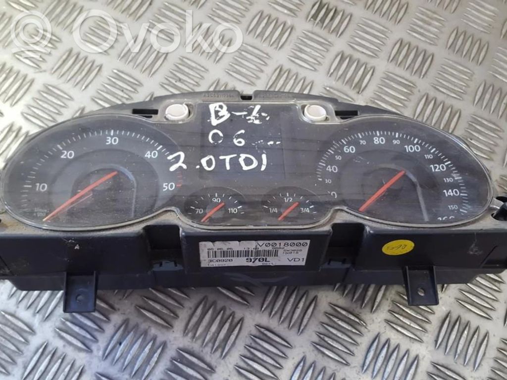 Volkswagen PASSAT B6 Tachimetro (quadro strumenti) 
