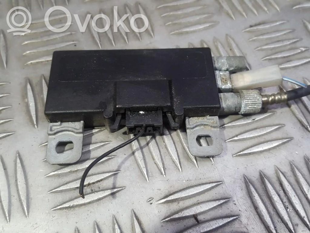 Mercedes-Benz E W210 Centralina antenna