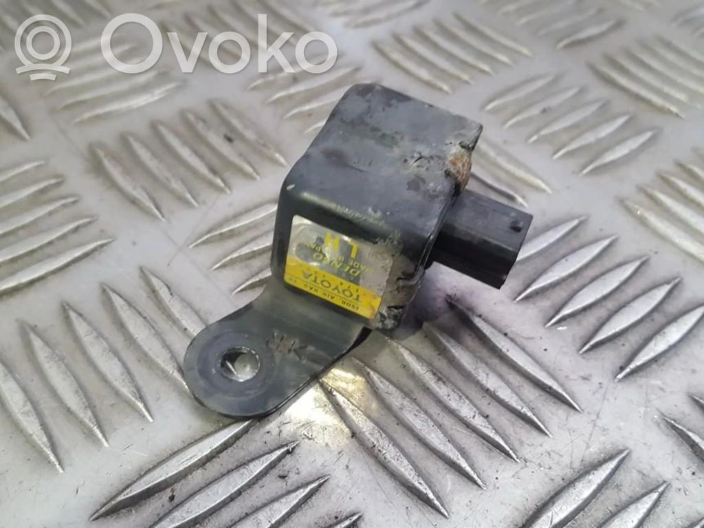 Toyota Corolla E120 E130 Sensore d’urto/d'impatto apertura airbag 