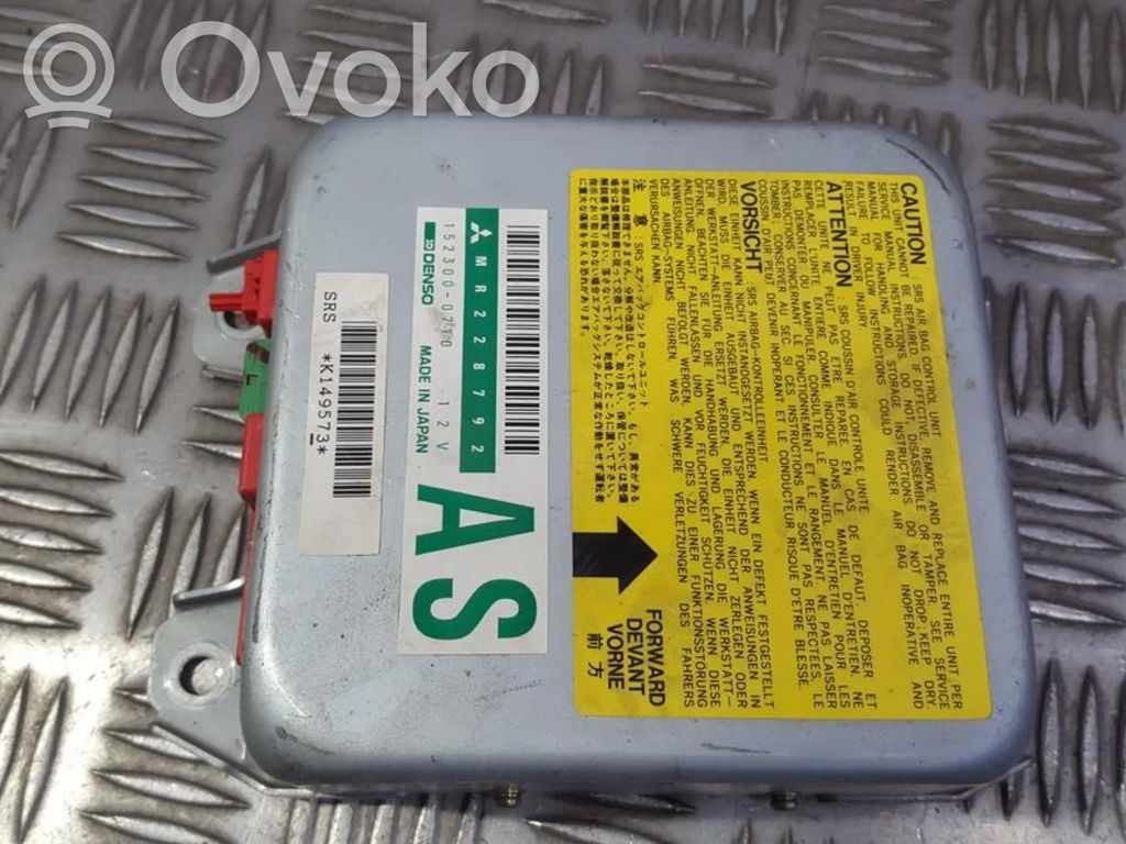 Mitsubishi Space Runner Airbag control unit/module 