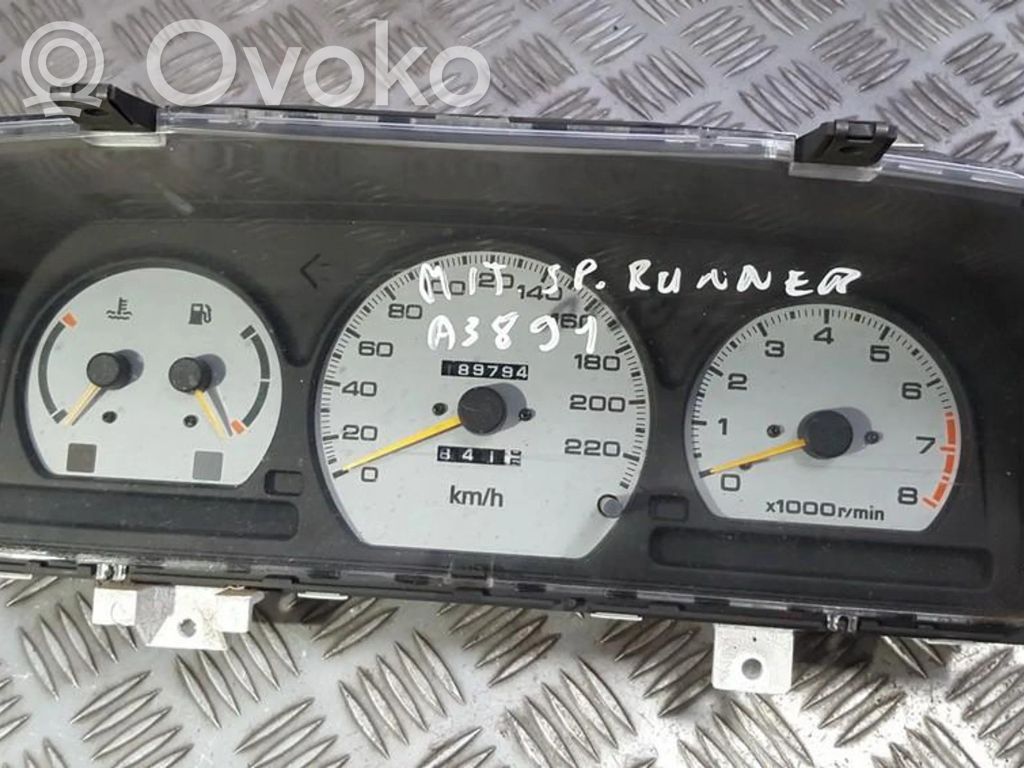 Nopeusmittari (mittaristo)   MR240569,266990,266990,MR240569
