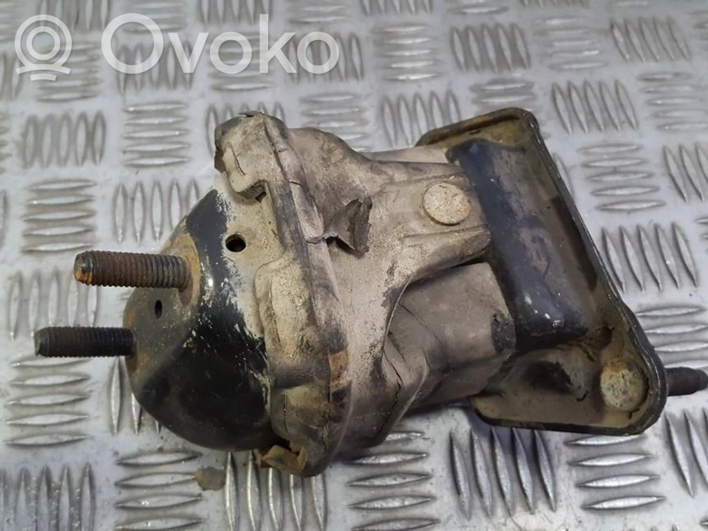 Engine mount bracket   4593184,4593184