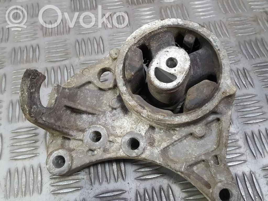 Engine mount bracket