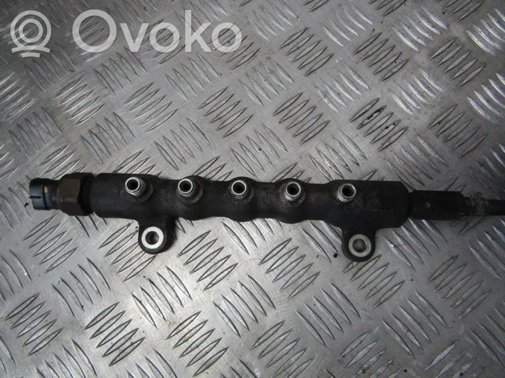 Toyota Avensis T250 Rampă alimentare injectoare 