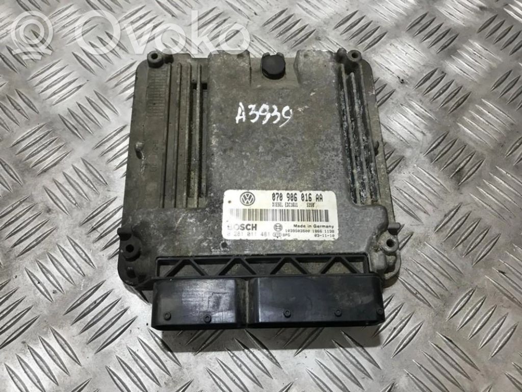 Volkswagen Touareg I Unitate/modul de control motor 