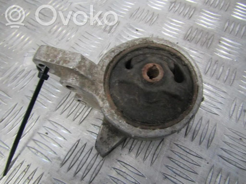 Nissan Almera Soporte de montaje del motor 