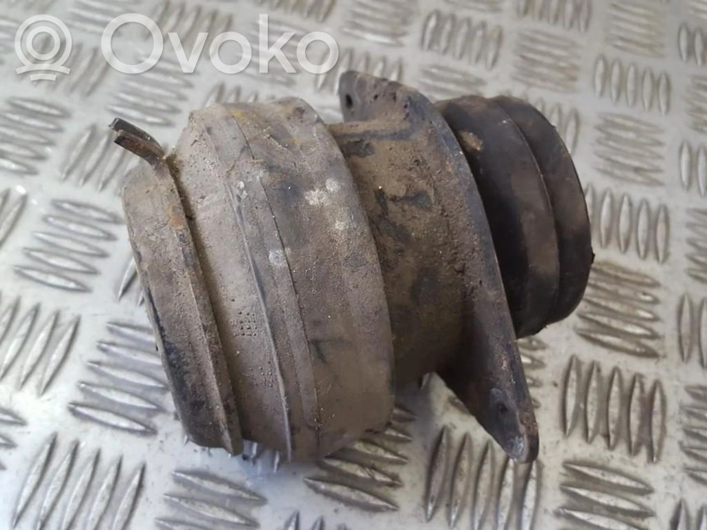 Volkswagen Golf III Supporto di montaggio del motore