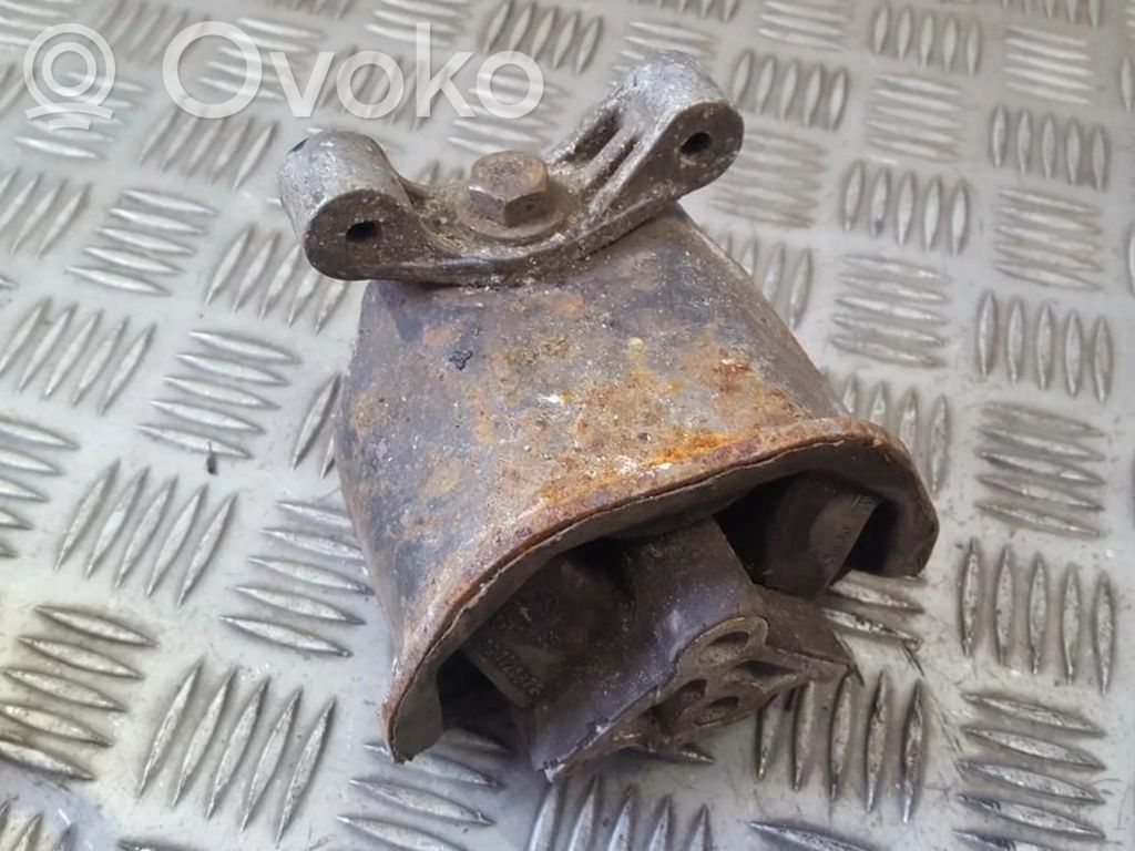 Engine mount bracket   90334757,90334757