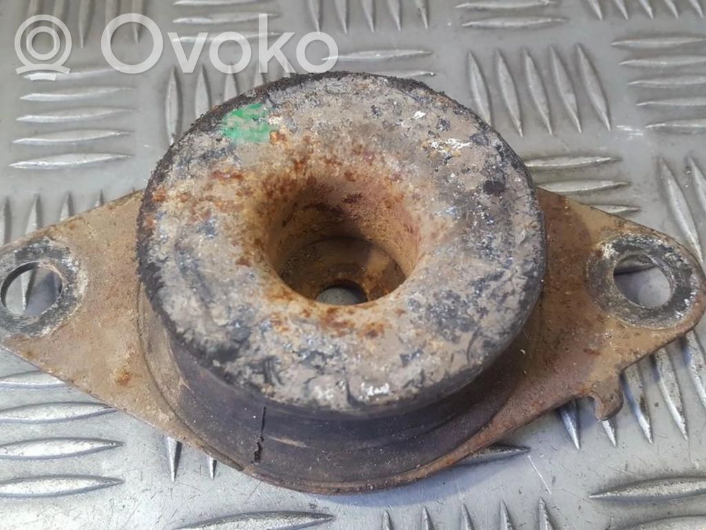 Renault Laguna I Engine mount bracket 