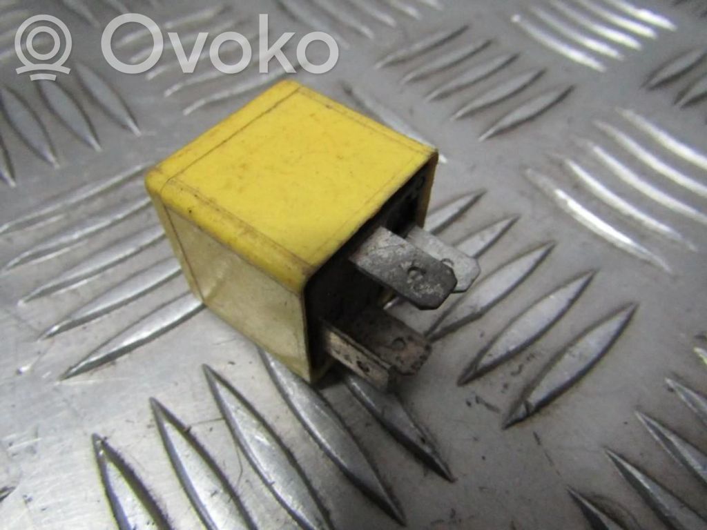 Altri relè   81AG14N089CA,V23134K6X38,81AG14N089CA,V23134K6X38,V23134K6X38