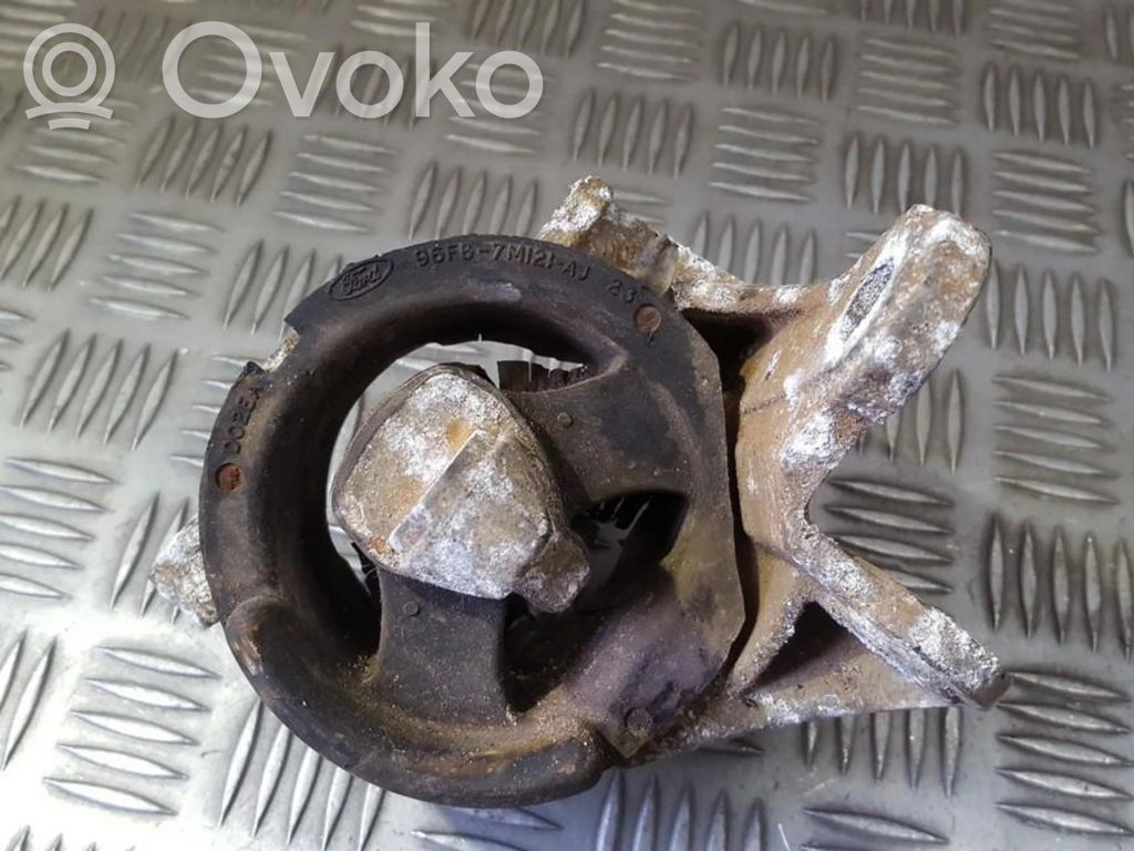Ford Fiesta Suport tampon motor 