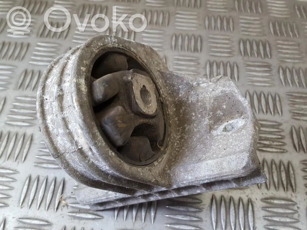 Renault Megane I Engine mount bracket 