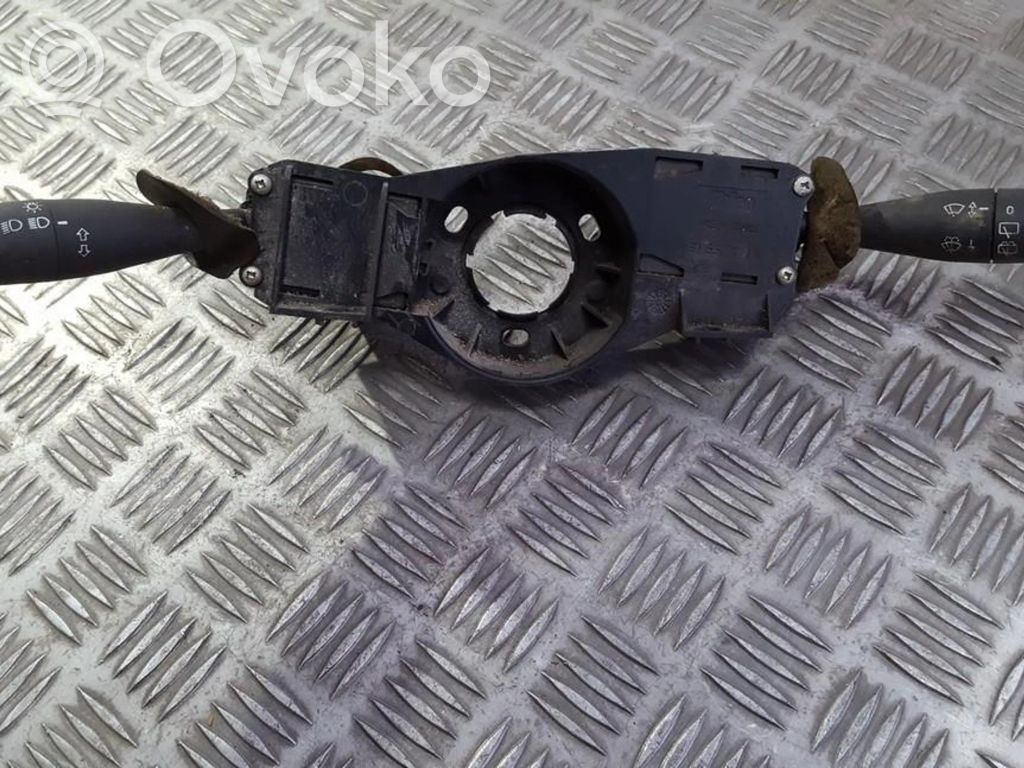 Commodo, commande essuie-glace/phare   61557103,61557103