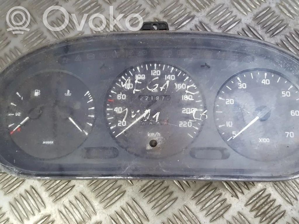 Renault Megane I Nopeusmittari (mittaristo) 