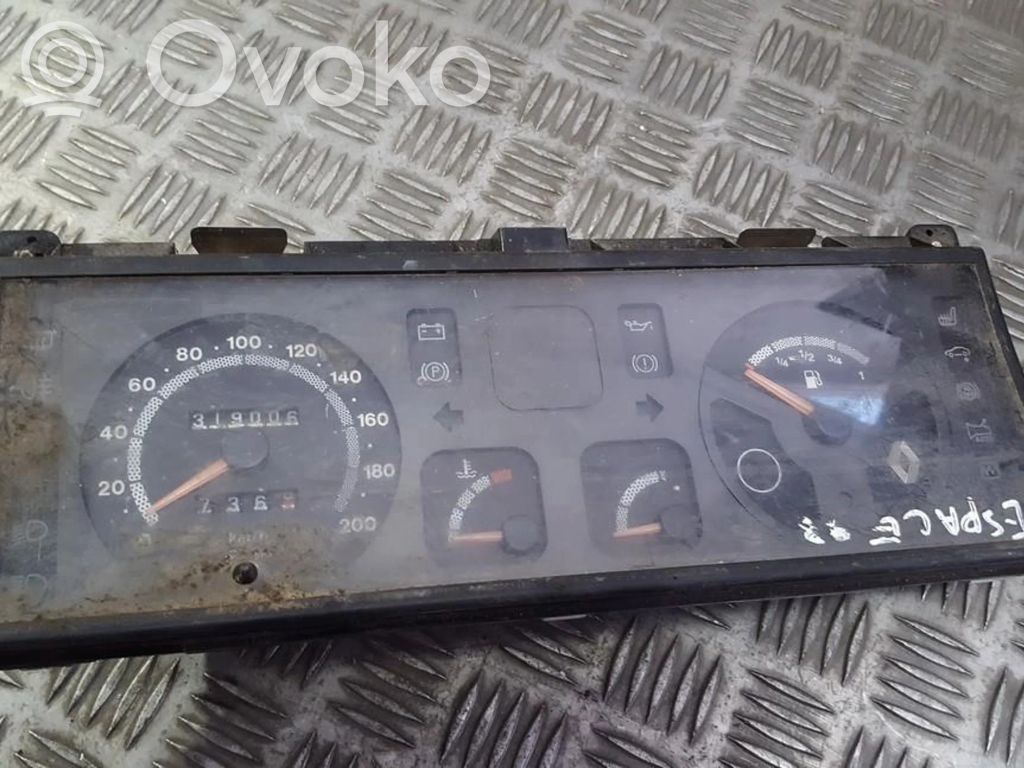 Renault Espace II Geschwindigkeitsmesser Cockpit 