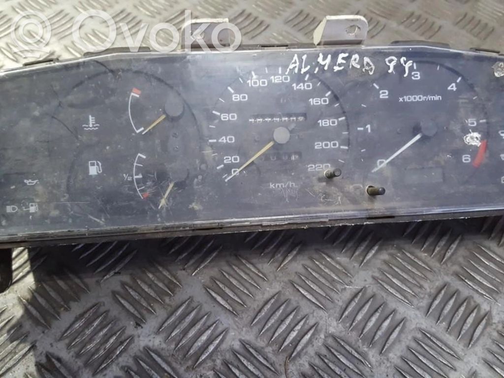 Nissan Almera Licznik / Prędkościomierz 