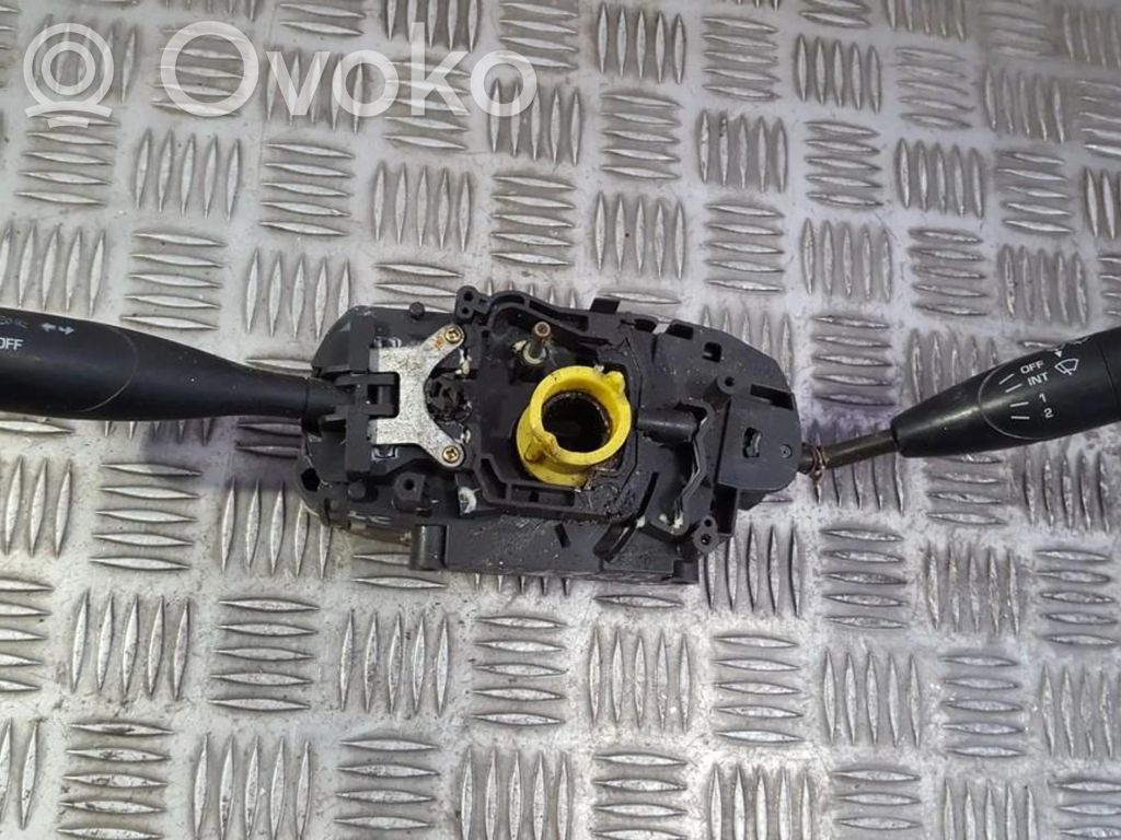 Mazda 323 Commodo, commande essuie-glace/phare 