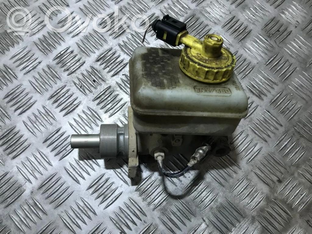 Volkswagen Golf IV Pompă centrală de frână 