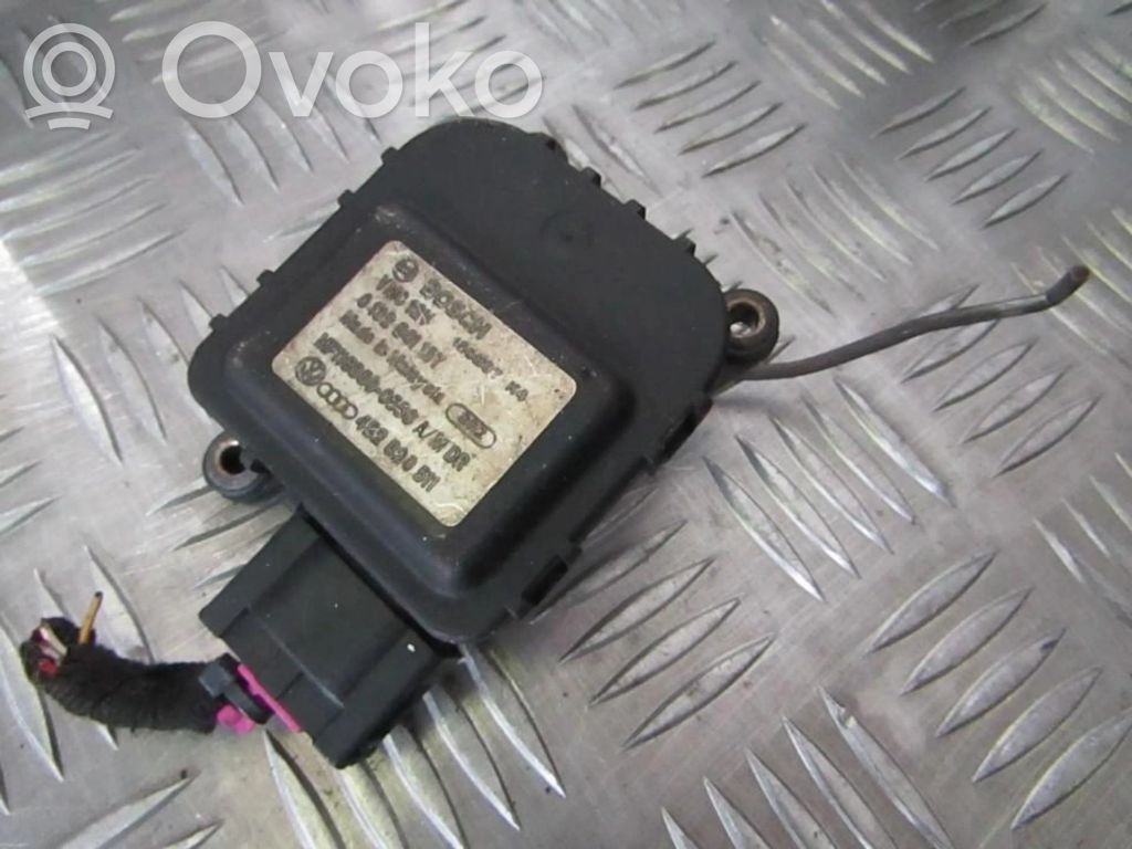 Audi A6 S6 C5 4B Motor/actuator clapetă aer 