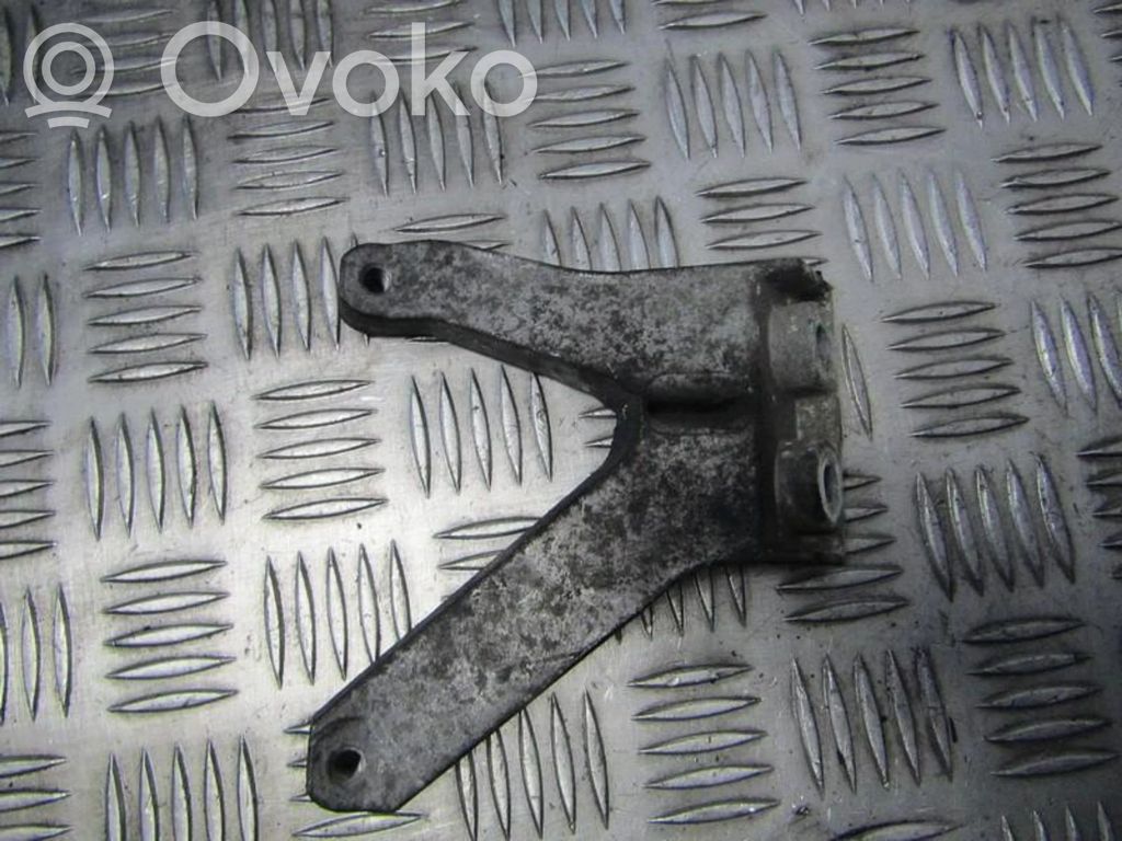 BMW 3 E46 Engine mounting bracket 