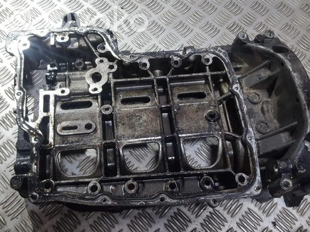 Oil sump
