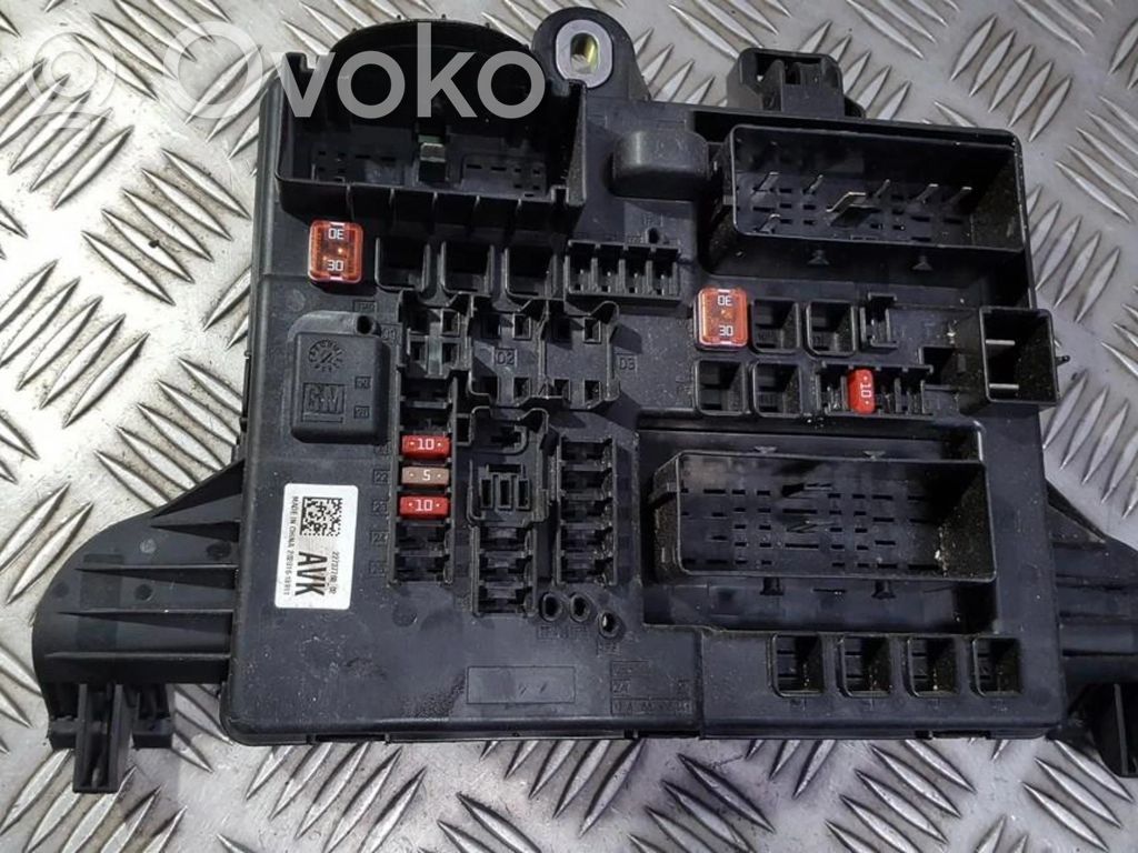 Opel Insignia A Set scatola dei fusibili 