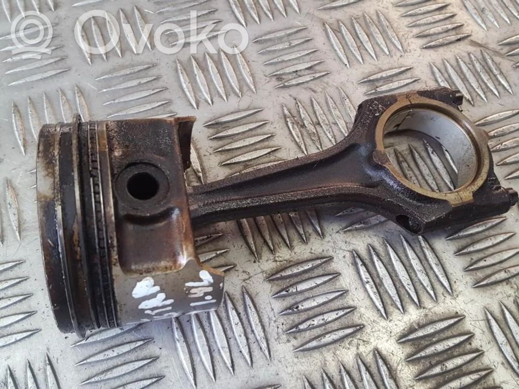 Opel Astra G Pistón con biela 