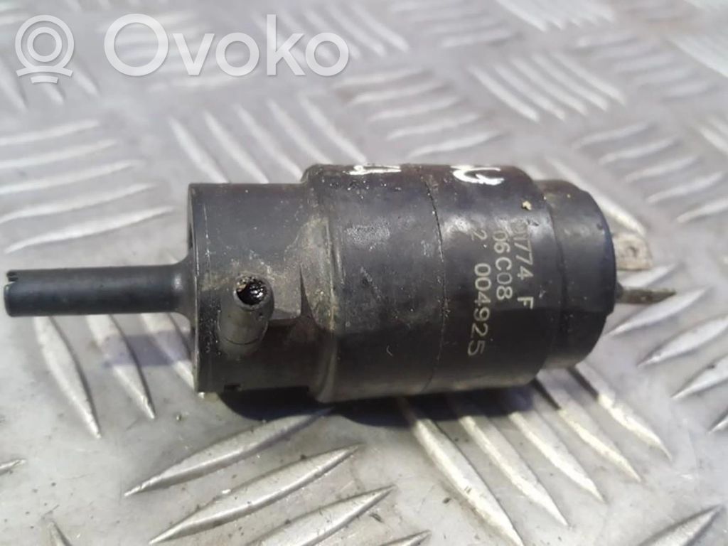 Fiat Doblo Pompa spryskiwacza szyby przedniej / czołowej 