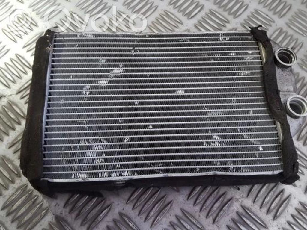 Radiator aerotermă