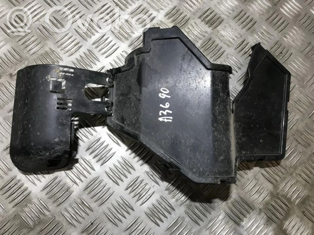 Ford Fiesta Rivestimento paraspruzzi passaruota anteriore 