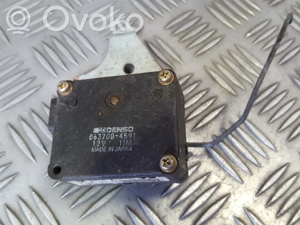 Mitsubishi Sigma Silniczek nagrzewnicy 