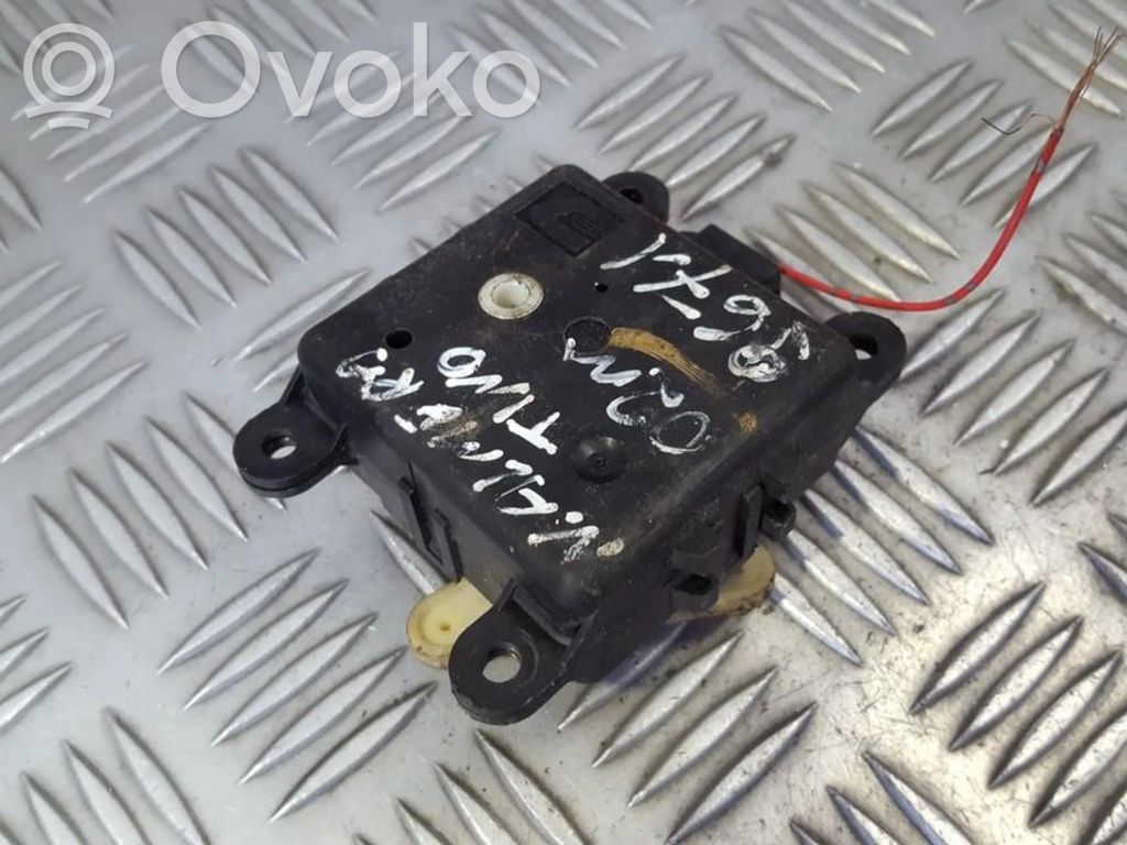 Nissan Almera N16 Motor/activador trampilla de calefacción 