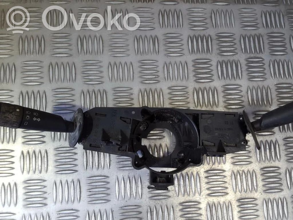 Peugeot 406 Leva/interruttore dell’indicatore di direzione e tergicristallo 
