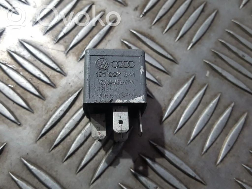 Volkswagen PASSAT B4 Altri relè