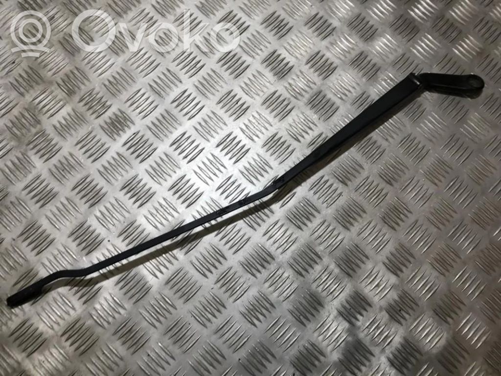Volkswagen Golf IV Braccio della spazzola tergicristallo anteriore