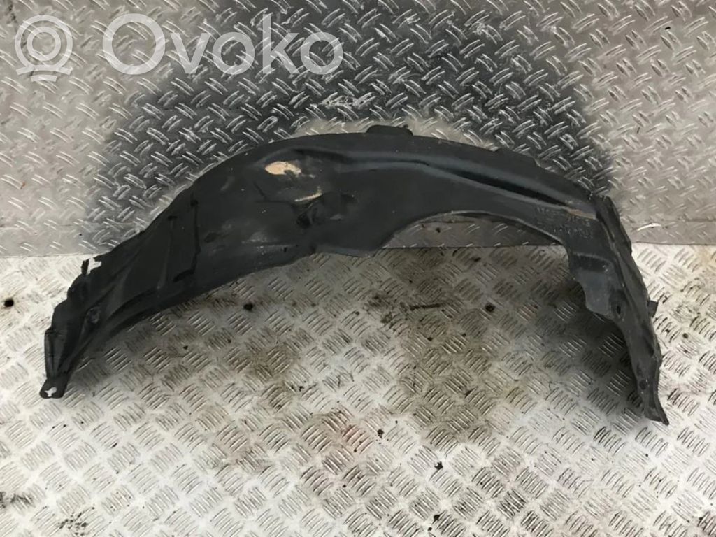 Toyota Avensis T220 Radlaufschale Radhausverkleidung vorne 