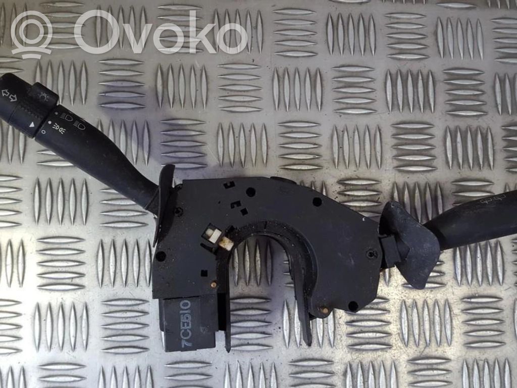 Ford Fiesta Bloc semnalizator și ștergător parbriz 