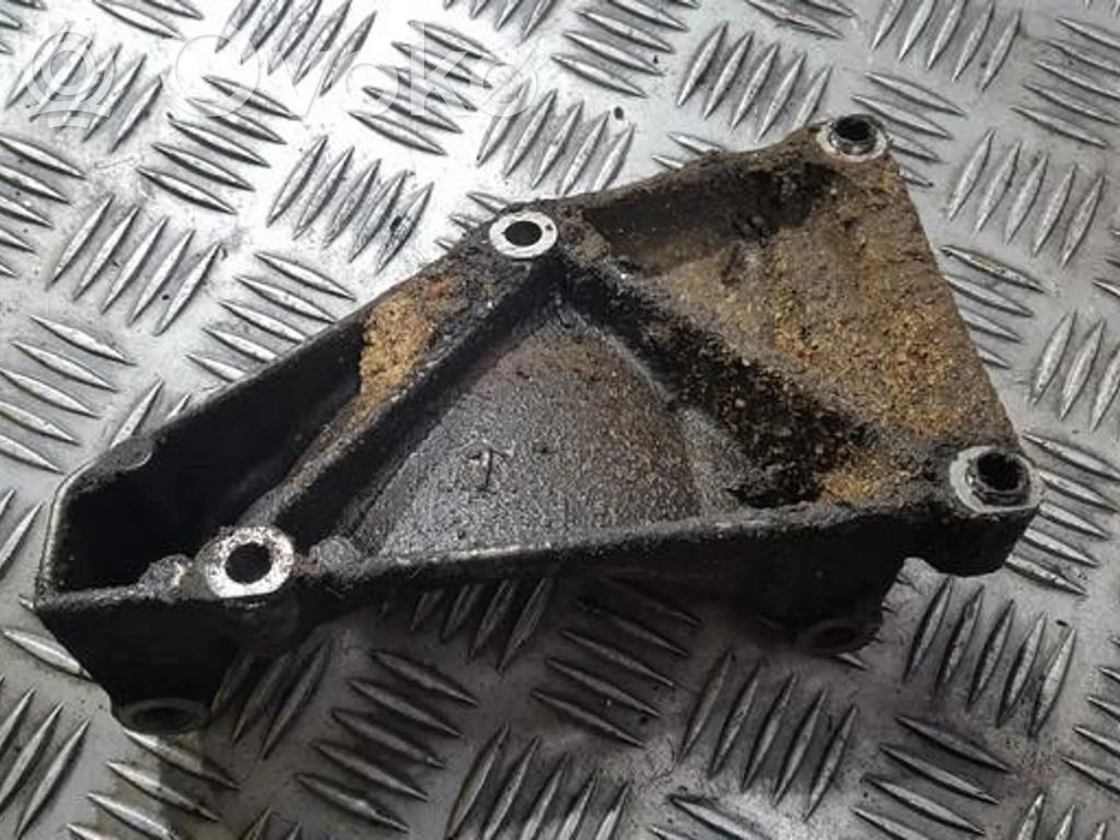 Soporte de montaje del motor (Usadas)