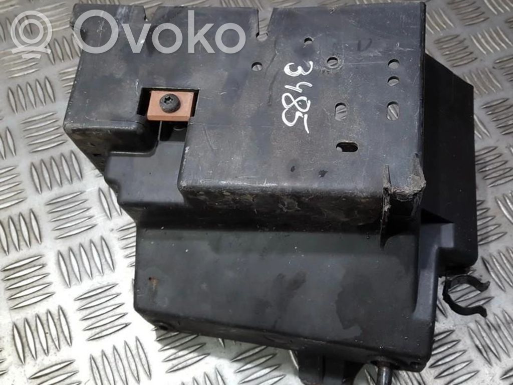 Peugeot 406 Bandeja para la caja de la batería 