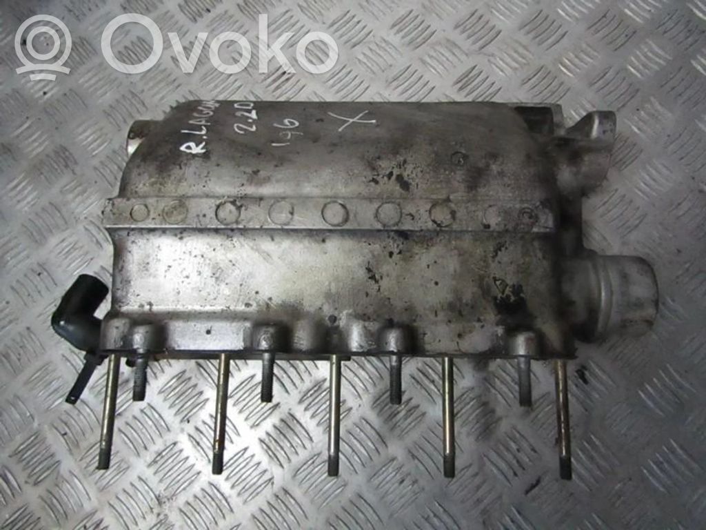 Renault Laguna I Colector de admisión 